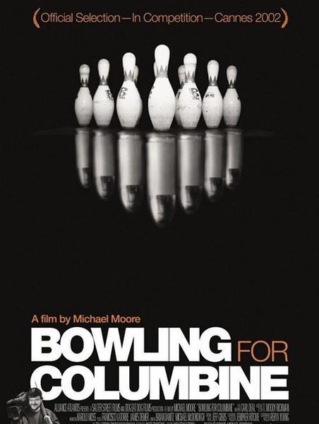 科伦拜校园事件 Bowling for Columbine的海报