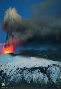 冰岛火山爆发 Iceland Volcano Eruption的海报