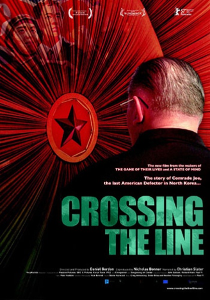 穿越界线 Crossing the Line的海报