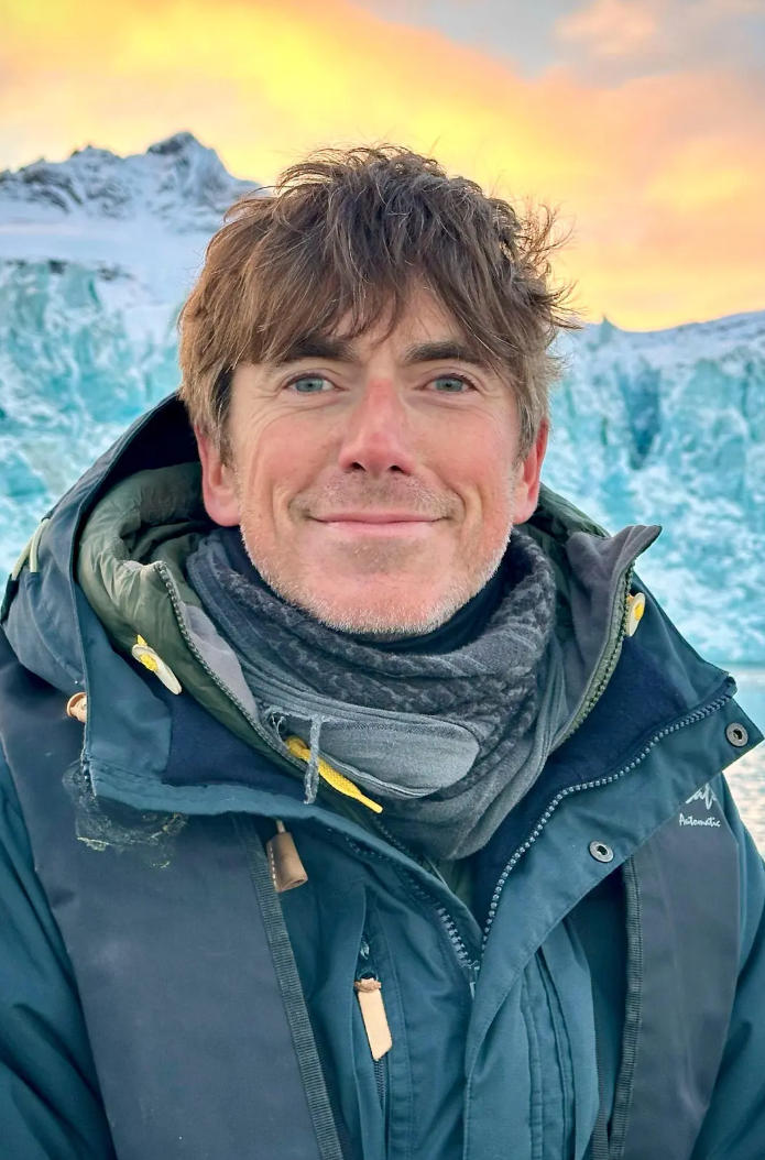 西蒙·里夫探北欧 Scandinavia with Simon Reeve的海报